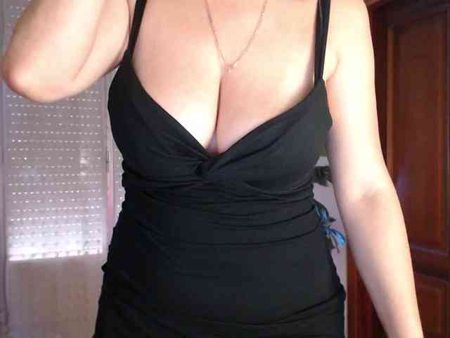 Alina-Lovely webcam