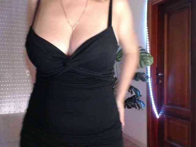 Alina-Lovely webcam