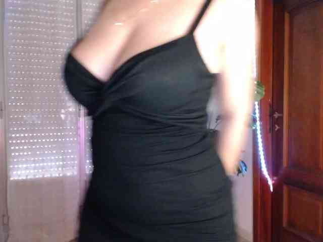 Alina-Lovely webcam