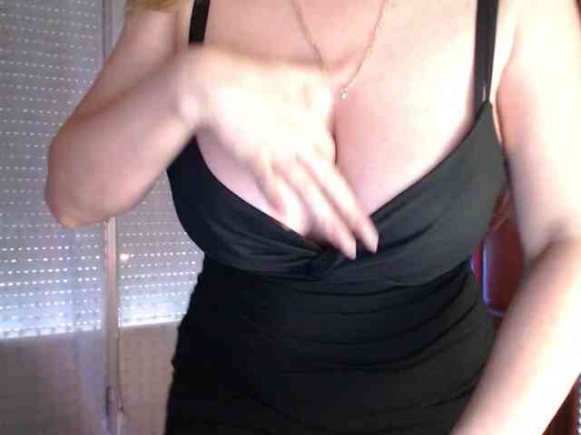 Alina-Lovely webcam