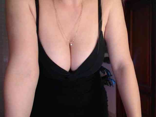 Alina-Lovely webcam