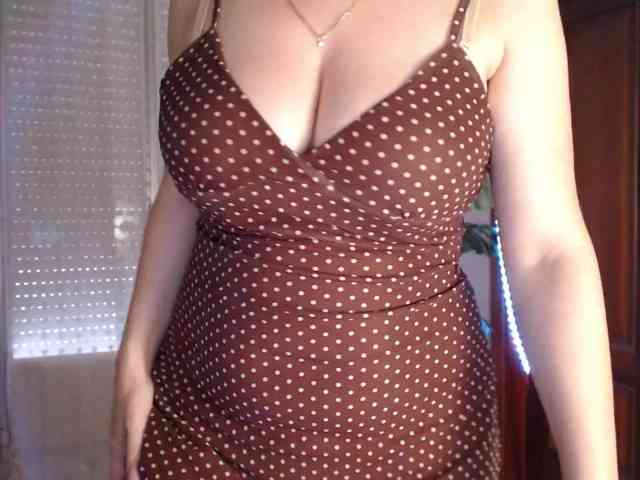 Alina-Lovely webcam