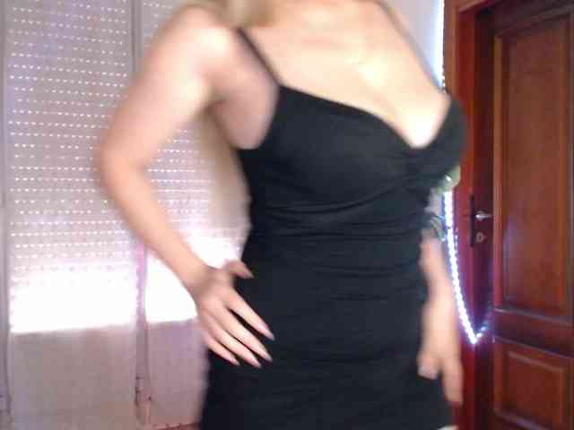 Alina-Lovely webcam