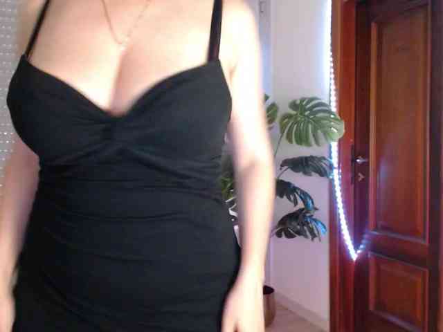 Alina-Lovely webcam