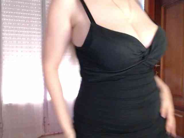 Alina-Lovely webcam