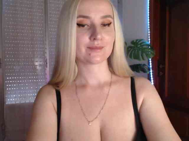 Alina-Lovely webcam