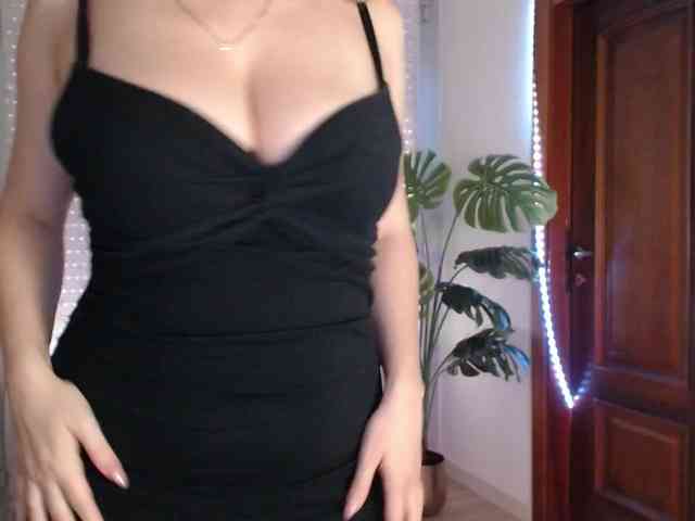 Alina-Lovely webcam