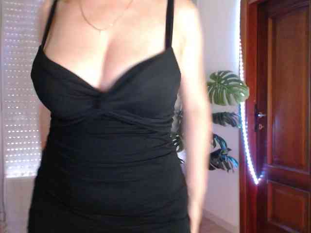 Alina-Lovely webcam