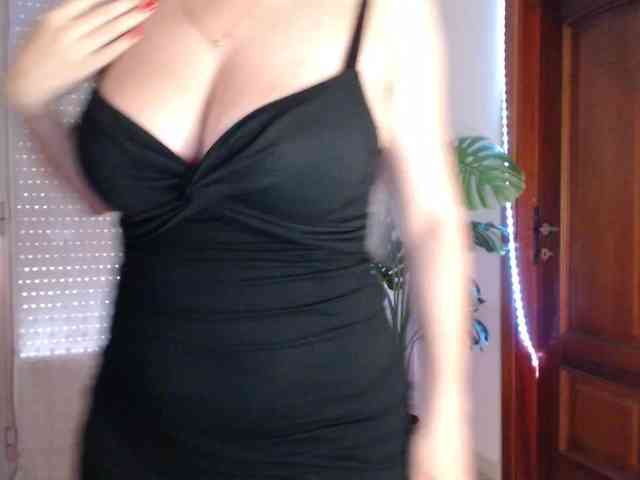 Alina-Lovely webcam