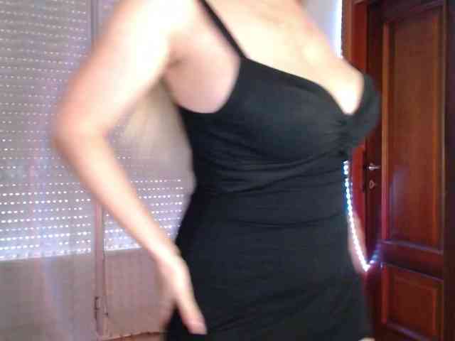 Alina-Lovely webcam