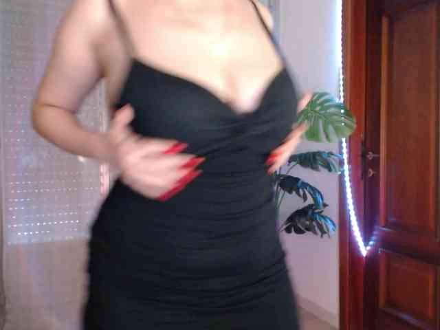 Alina-Lovely webcam