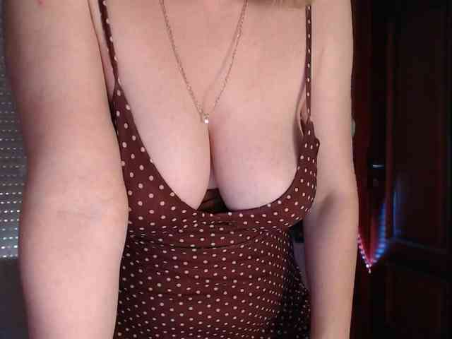 Alina-Lovely webcam