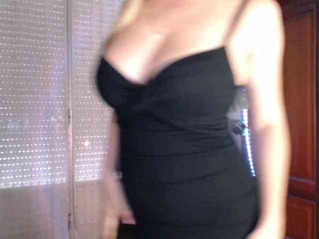 Alina-Lovely webcam