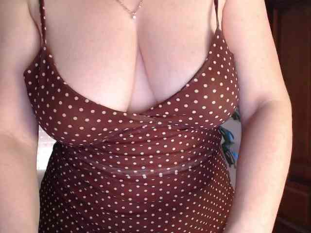 Alina-Lovely webcam