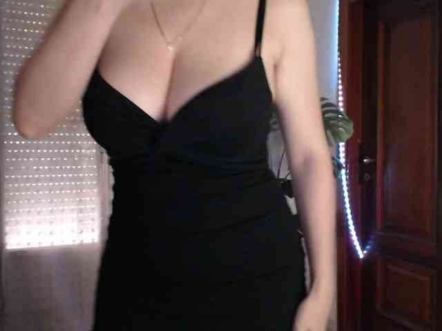 Alina-Lovely webcam