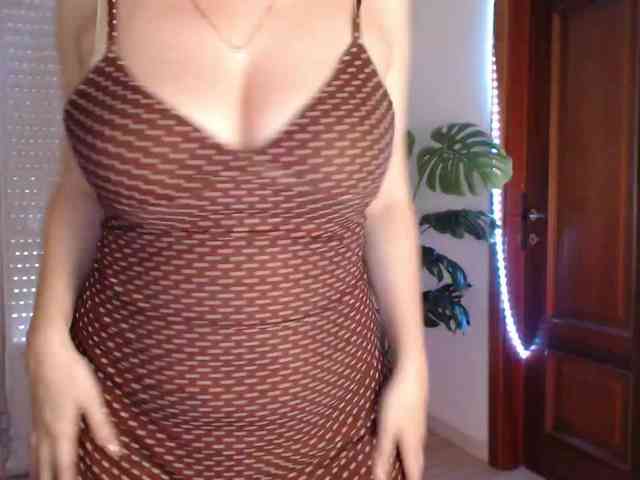 Alina-Lovely webcam
