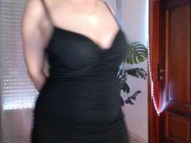 Alina-Lovely webcam