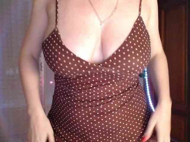 Alina-Lovely webcam