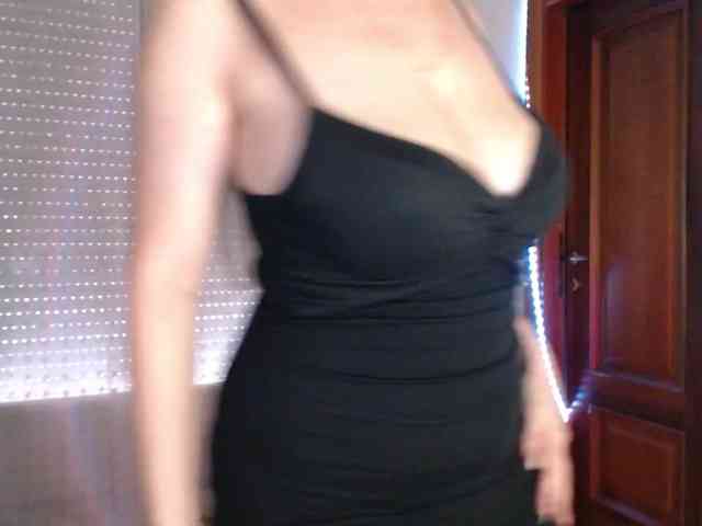 Alina-Lovely webcam