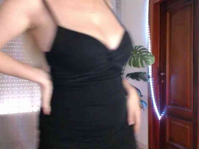 Alina-Lovely webcam