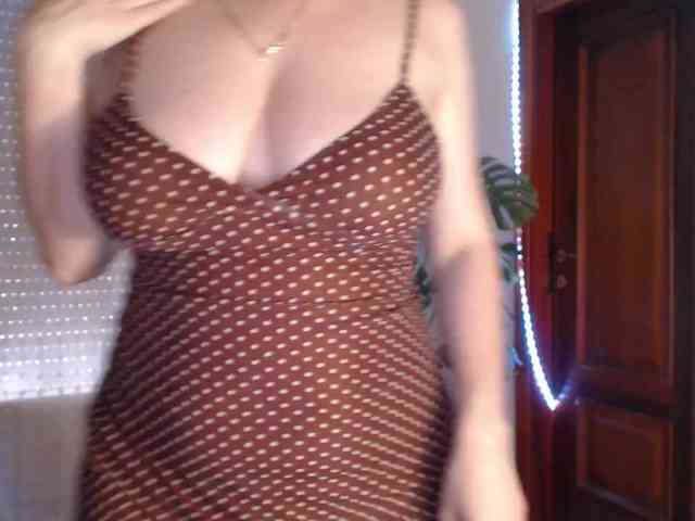 Alina-Lovely webcam
