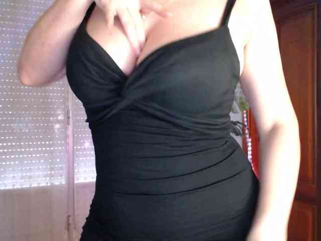 Alina-Lovely webcam