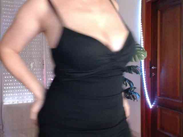 Alina-Lovely webcam