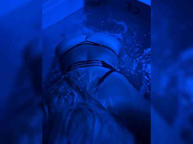 Lovemesexy8 webcam