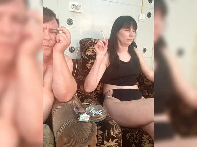 family2020 live cam on BongaCams
