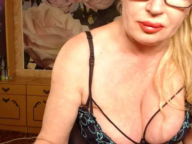-Karolina555-, live now on BongaCams