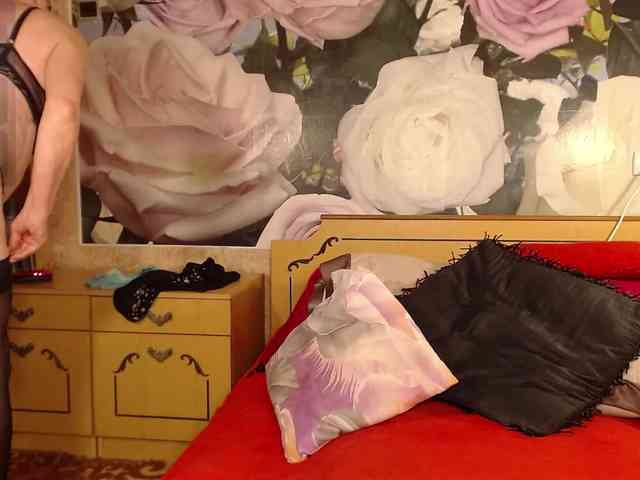-Karolina555- live female cam on bongacams