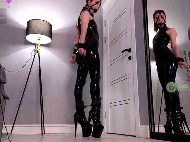 Sonia-Black webcam