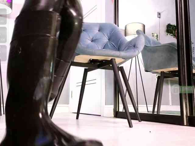 Sonia-Black webcam