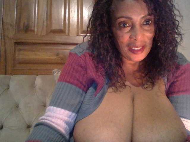 Busty8