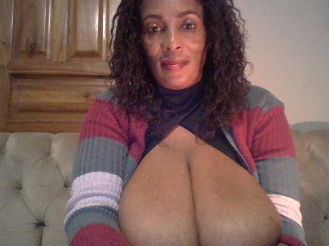Busty8