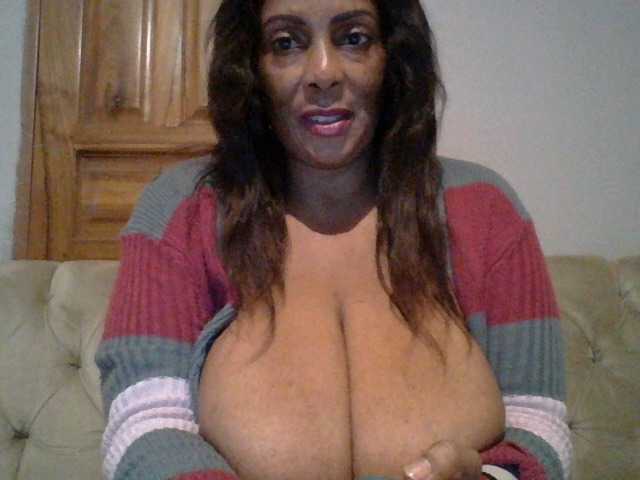 Busty8