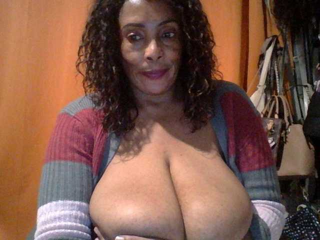 Busty8