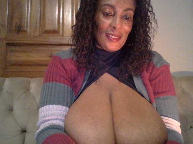 Busty8