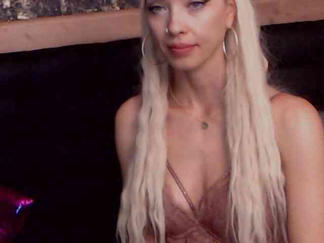 spicystarlet webcam