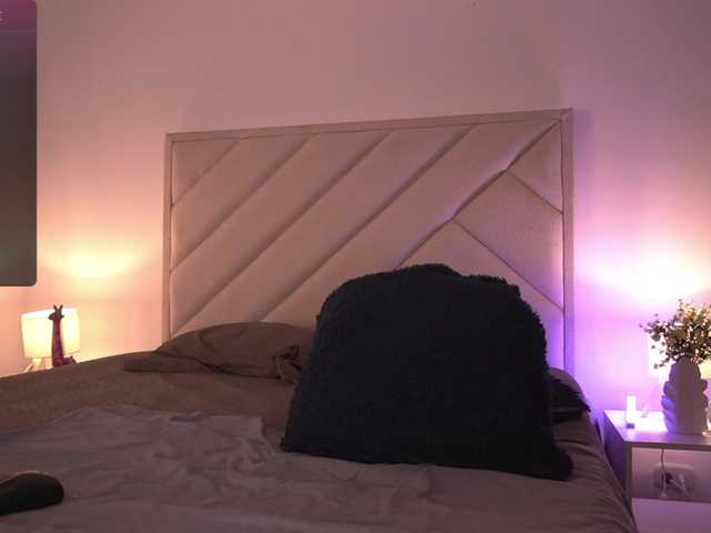 Sofia-Jones live cam on BongaCams