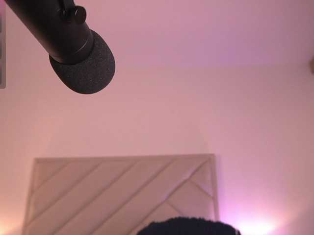 Sofia-Jones live cam on BongaCams