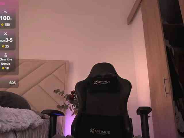 Sofia-Jones webcam