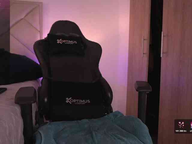 Sofia-Jones webcam