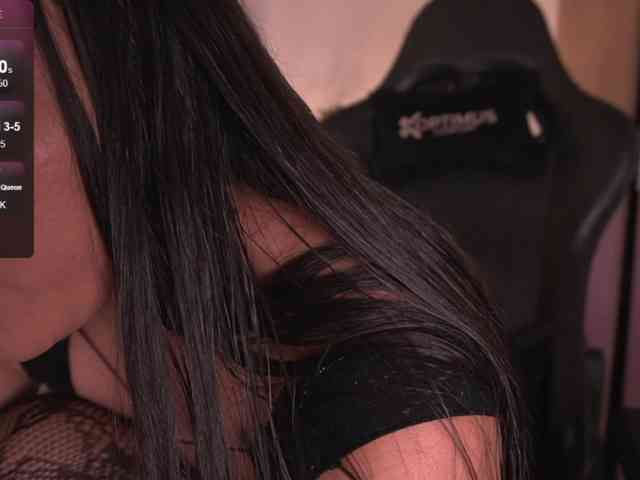 Sofia-Jones webcam