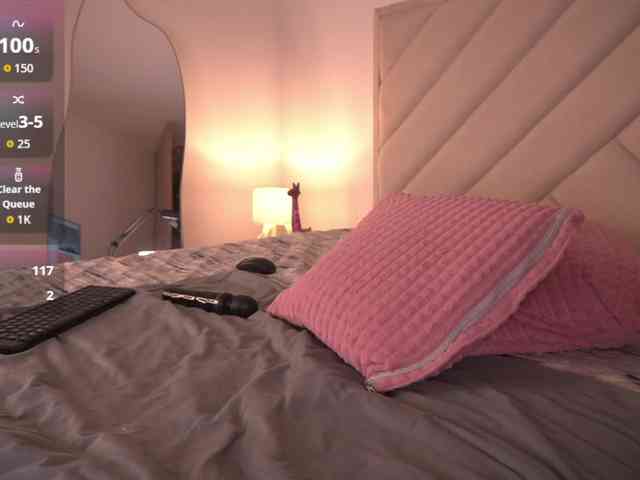 Sofia-Jones webcam