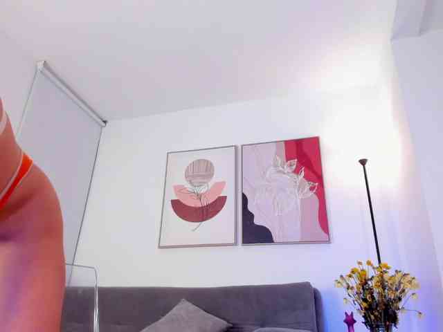 Sofia-Jones webcam