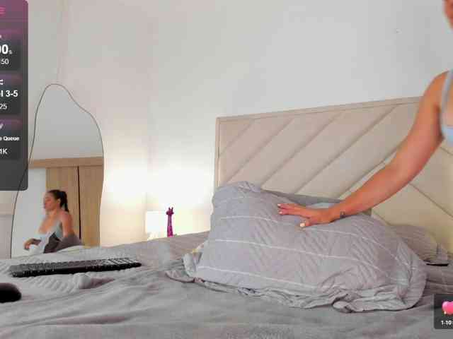 Sofia-Jones webcam