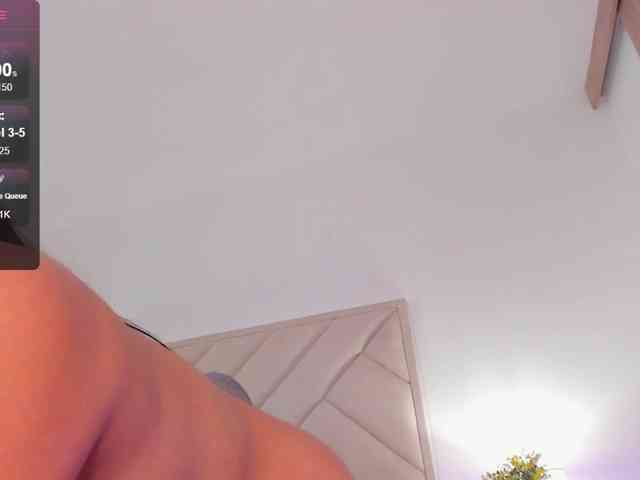 Sofia-Jones webcam