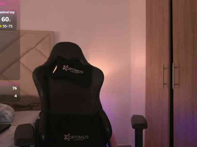 Sofia-Jones webcam