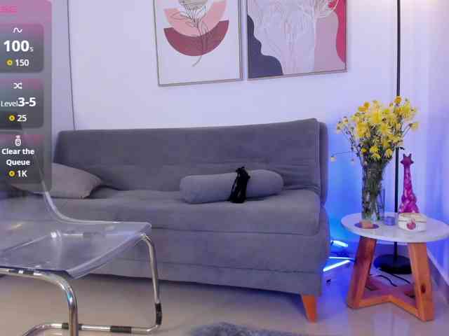 Sofia-Jones webcam